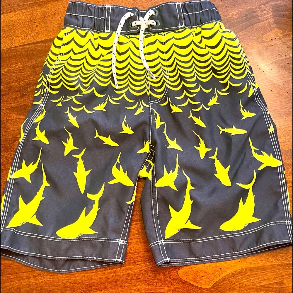 Boys swim suit Gap size 6-7